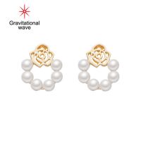 Gravitational Wave 1คู่หู Studs Elegant สะดุดตาละเอียดอ่อนทุกการแข่งขันตกแต่งไม่สม่ำเสมอผู้หญิง Faux Pearl Shiny Rhinestone Stud ต่างหูสำหรับสวมใส่ทุกวัน