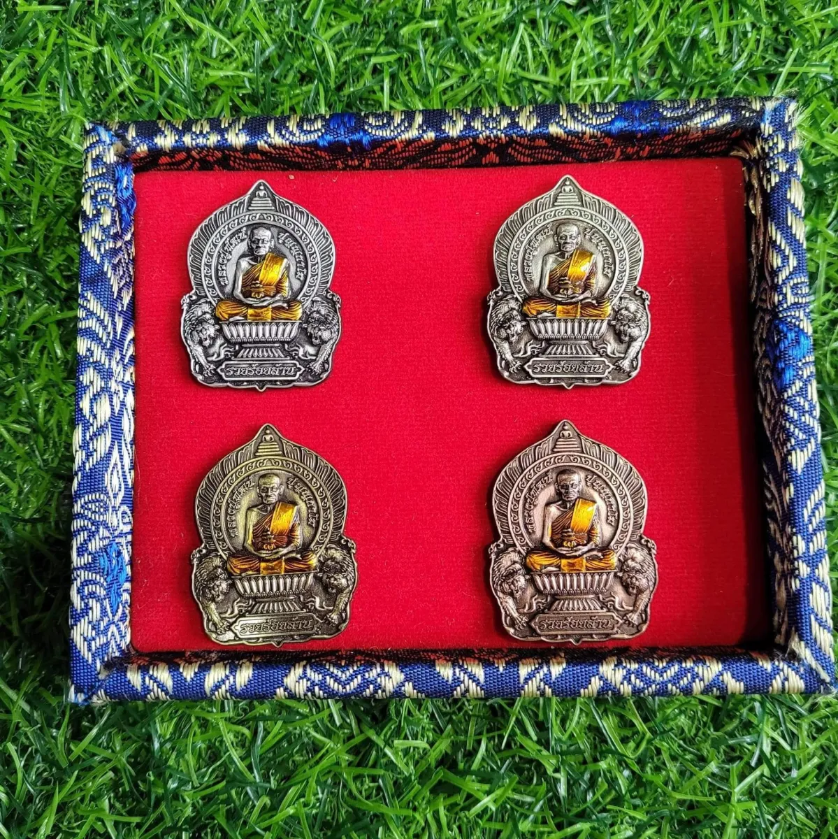 พระเครื่องยอดนิยม เหรียญนั่งพาน ชุดกรรมการใหญ่ รุ่นรวยร้อยล้าน หลวงพ่อพัฒน์ ปุญญกาโม | Lazada.co.th พระเครื่องยอดนิยม เหรียญนั่งพาน ชุดกรรมการใหญ่ รุ่นรวยร้อยล้าน หลวงพ่อพัฒน์ ปุญญกาโม | Lazada.Co.Th