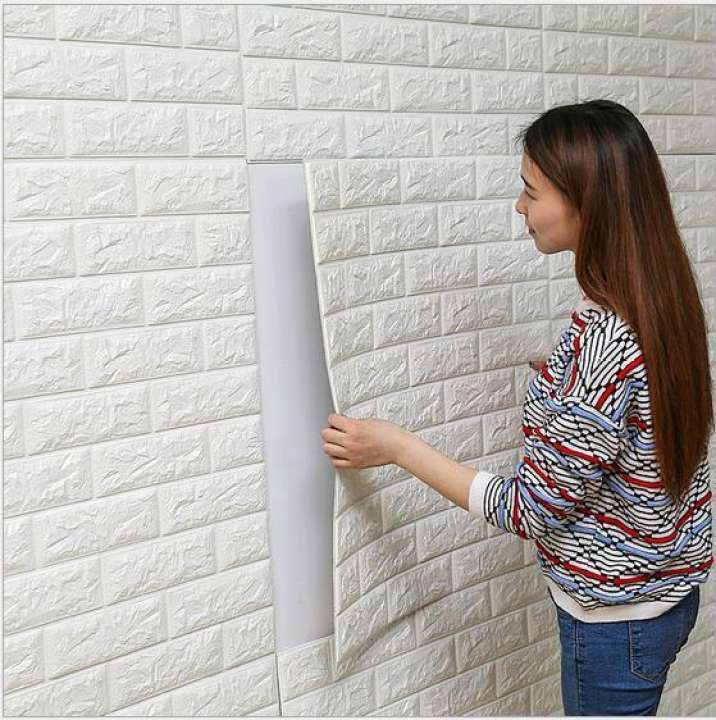Thật đẹp mắt khi nhìn thấy bức tường 3D được trang trí bằng đồ dán xốp. Hãy xem hình ảnh để cảm nhận được thiết kế độc đáo này đem lại sự mới lạ và nổi bật cho không gian sống của bạn.