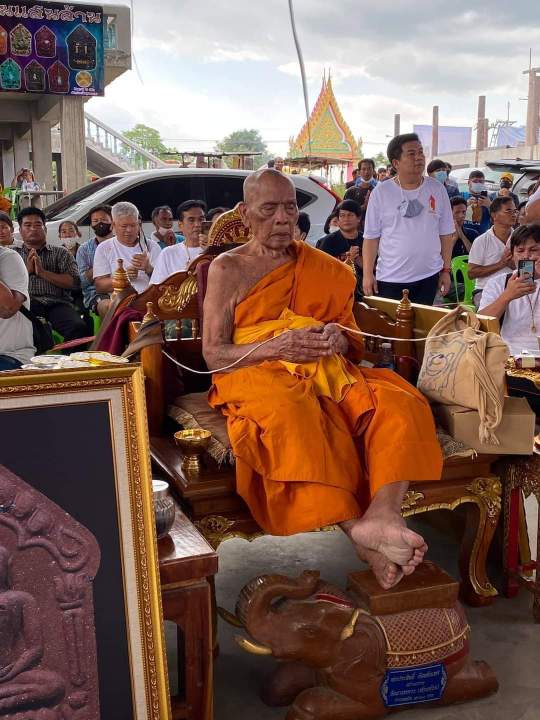 ย้อนตำนานเหรียญหันข้างหลวงพ่อรวย-เหรียญหันข้างรวยพญาไก่-หลวงพ่อพัฒน์-ปุญญกาโม-วัดห้วยด้วน-ลุ้นเนื้อ-ซีลเดิม-รับประกันพระแท้100