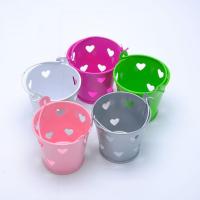 Mini Metal Hollow Heart Wedding Favor Gift Candy Box Bucket Style Iron Party Favor Desk Organizer Коробка Для Конфет Storage Boxes