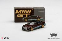 Mini GT 1:64 Bentley Flying Spur The Reindeer Eight Christmas Special Edition LHD