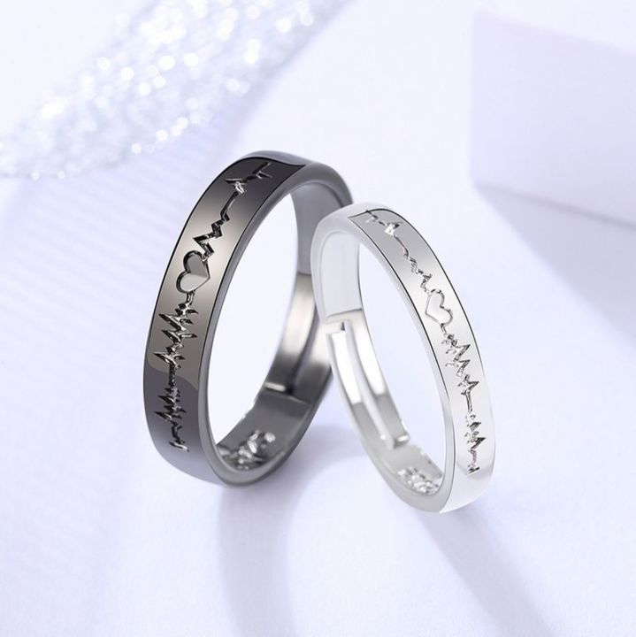 แหวนคู่1-2ชิ้น-แหวนตัวอักษร-ecg-สีดำและสีขาวหนึ่งคู่สำหรับผู้ชายและผู้หญิงเกาหลีแบบเรียบง่าย