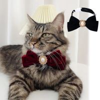 Retro Cats Collars Velvet Kitten Bowknot Bow Tie with Pearl Adjustable Anti-suffocation Puppy Necklace Pets Party Accessories Cable Management