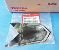 สติ๊กเกอร์ติดฝาครอบไฟหน้าแท้HONDA Click 125i รุ่นไฟหน้าLED ปี2015-2019 ติดรถทุกสี อะไหล่แท้ศูนย์HONDA(86643-K60-T40ZA)1ชิ้น