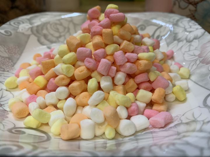 มาร์ชเมลโล่-marshmallow-ขนมทานเล่นสำหรับสัตว์เลี้ยงฟันแทะทุกชนิด-ขนาด-25-g