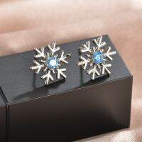 ‘；【- New Lovely Snowflake Charm Earring For Women Christmas Gift Fashion Crystal Zircon Stud Earrings Girls New Year Jewelry