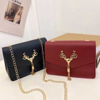 【CW】 Exquisite Metal Clasp Buckle Purse Hat With Tassel Hardware Leather Accessory