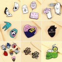 【DT】hot！ Personality Horror Theme Enamel Pin Snake Brooches Jean Jacket Lapel Pins Decoration Badges Jewelry New