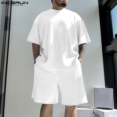 INCERUN ชุดชุดลำลองผู้ชายแขนสั้นเสื้อหลวมๆ + กางเกงขาสั้นแนว Hasselblad (สไตล์เกาหลี)