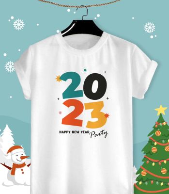 เสื้อยืดลายปีใหม่ Happy New Year &amp; Merry Christmas 2023 ลายน่ารักๆ ผ้า TK ใส่สบาย สีสันสดใส ไม่ยืดไม่ย้วย
