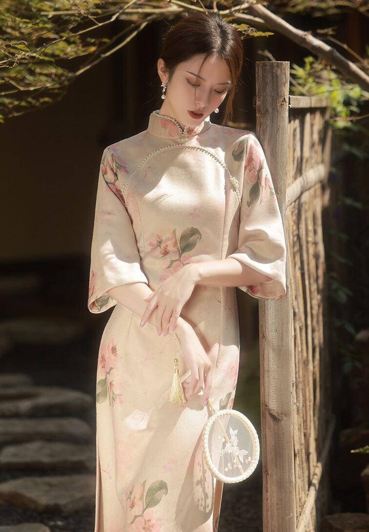 Daidai (Ready Stock) Women Lady Adult Long Sleeves Cheongsam Qipao Pink Elegant Dress Pink Large Inverted Sleeves Shawl Cheongsam Women's Improved Autumn Vintage Style Deerskin Fleece Young Long Dress