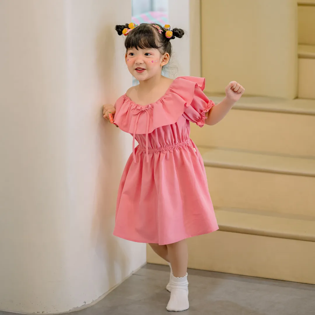 Váy xinh cho bé trễ vai Sora.bébé Bingsu Dress chất thô phối nơ cổ ...