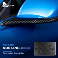 สติกเกอร์คาร์บอนไฟเบอร์จริงสำหรับ Ford Mustang 2015 2016 2017 2018 2019 2020 2021 2022แผ่นตกแต่งแท่นกระจกมองหลังรถยนต์