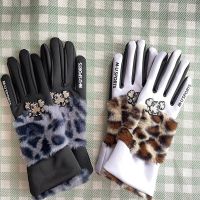 ▤ MU Women 39;s Gloves Autumn Winter Lengthening New Leopard Print Golf Breathable Anti-Slip Thick Warm Outdoor Sports Fitness Gloves