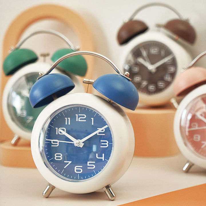 นาฬิกานาฬิกาปลุกดิจิตอล4นิ้วโบราณระฆังดังแฝดแบ็คไลท์เตือนนาฬิกาสำหรับเด็กนักเรียน