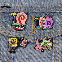 KUIBIW SpongeBob หมุดเคลือบรูปหอยทากการ์ตูน กระโหลกศีรษะ โลหะผสมอัลลอยด์ สร้างสรรค์และสร้างสรรค์ ป้องกันแสงสะท้อน ฮาโลวีน