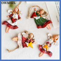 OWMXZL 2pcs งานฝีมือเรซิน เครื่องรางต้นคริสต์มาส ของตกแต่งบ้าน ตุ๊กตานางฟ้าการ์ตูน การประดับต้นคริสต์มาส อุปกรณ์งานเทศกาล ของขวัญสำหรับเด็ก เครื่องประดับรูปซานตาคลอสแบบห้อย ปาร์ตี้สุขสันต์วันคริสต์มาส