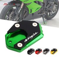 แผ่นขยายขาตั้งสำหรับคาวาซากิ Ninja650นินจา650 300 1000 ER4F ER6F ZX6R ZX10R ข้างขยายขาตั้งมอเตอร์ไซค์