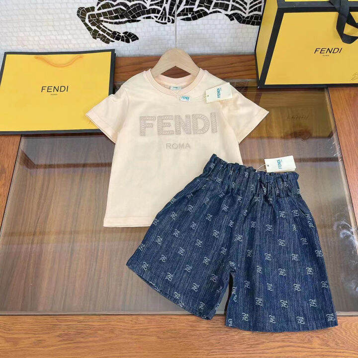 fendi-ผ้าฝ้ายเด็กสูทเด็กชายและเด็กหญิงแขนสั้นพิมพ์โลโก้เสื้อ-กางเกงขาสั้นสูทสำหรับเด็ก