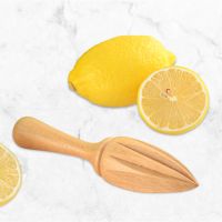 （HOT NEW） Citrus Juicer ReamerWooden Citrus Juicer Reamer Handheld Juicing Tool Squeezer Extractor ForLimeFruit