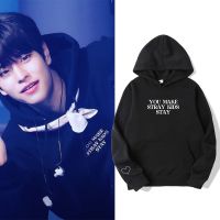 Kpop เสื้อกันหนาวเสื้อฮู้ทเด็ก Stray SKZ Kim Seungmin มีฮู้ดแบบเดียวกันเสื้อสวมคอมีฮู๊ดผู้ชายผู้หญิงสไตล์เกาหลีไซส์ใหญ่พิเศษ