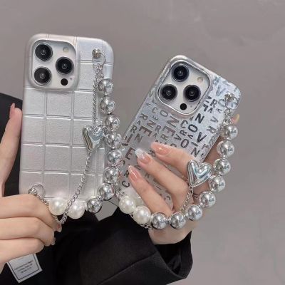 ซองจดหมายเรเดียมหนังสำหรับ iPhone13promax Pearl Wristband Case สำหรับ iPhone14pro Silver Leather Case สำหรับ iPhone12