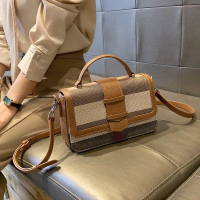 [COD] 2022 new niche design messenger bag fashion womens plaid ladies shoulder all-match trendy