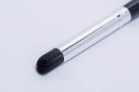 Lady Q Eye shadow contour Brush แปรงลงสีบริเวณรอยพับตา - สีดำ (LQ-021)