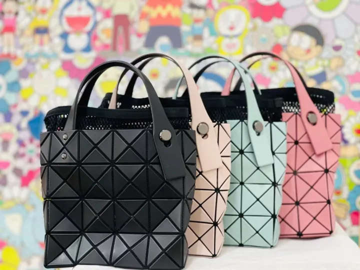 กระเป๋าถือ-bao-bao-แท้-handbag-small-issey-miyake-4x4-บล็อคกระเป๋า-miss-bag-กระเป๋าสะพายข้าง-กระเป๋าถือ-ฟรีสายสะพาย