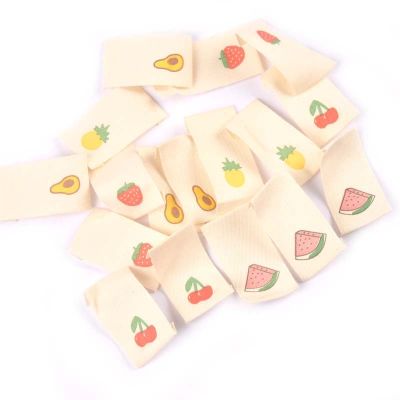 【LZ】△☃  50 pçs algodão tecido frutas impresso etiquetas para roupas acessórios de costura sacos de cuidados artesanais vestuário lavável tags diy suprimentos