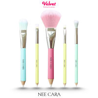 NEE CARA เซตแปรงแต่งหน้า 5 ชิ้น สีพาสเทล NEE CARA 5-PIECE BRUSH SET N915