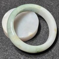 (J86) กำไลหยก พม่าแท้ Jadeite Type A 100% ไซส์ 58.3 mm. หยกสีธรรมชาติ ไม่ผ่านการปรับปรุงใดๆทั้งสิ้น