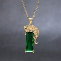 European And American Fashion Hot Selling Gold Panther Pendant Tourmaline Green Crystal Pendant Silver Jewelry de1-3973