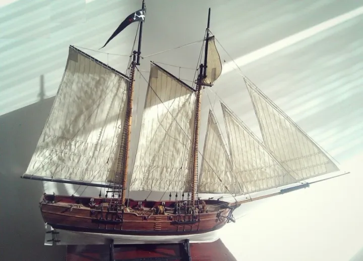 Scale 1/60 Ship Model Building Kits Adventure Pirate Ship 1718 Ship