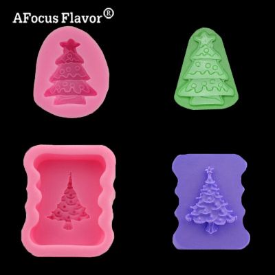 ；【‘； 1 Pc Christmas Tree Silicone Cake Decorative Mold 3D Fondant Molds Candy Chocolate Christmas Gift Kitchen DIY Bakeware Baking
