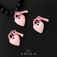 Leila Amulets ลูกกุญแจแขไข แม่กุญแจใจเศรษฐี Baby Leila Collection สีชมพู (พร้อมกำไลหินฟรีตามรูป)