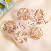 【hot sale】 ☞♨▣ B36 Premium Korean Brooch Pin/brooch tudung bahu/pearl brooch clip/broch tudung/bros jilbab/scarf buckle