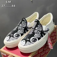 รองเท้า Vans Slip On Class   รองเท้าผ้าใบแวนส์ ลวดลายโดดเด่น สะดุดตาใหม่100% พร้อมกล่อง ป้ายครบไซส์พร้อมส่ง สินค้าถ่ายจากงานจริง