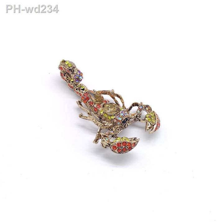 2022-new-three-dimensional-shape-animal-scorpion-brooch-wear-clothing-accessories-four-seasons-universal-fine-jewelry