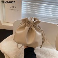 ∈ Han edition fashion draw string bag web celebrity bucket leisure lovely mini his parcel brim soft skin pure single shoulder