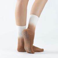 【YD】 New Gradient Color Mid-calf Cotton Socks Silicone Anti-slip Pilates Ballet