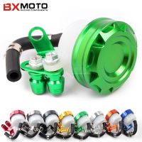 ถ้วยกระบอกสูบหลักฝากระปุกน้ำมันไฮดรอลิกเบรกสำหรับ Kawasaki NINJA 300R 250R ZX6R ZX636R ZX6RR Z1000ถังน้ำมันคลัทช์