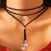 Fashion velv round piece pendant necklace for women new sexy Gothic multi-layer velvet strap pendant clavicle chain jewelry gift