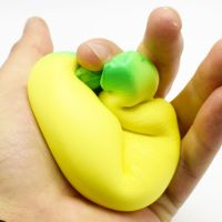 2018 18cm Simulation banana toys Squeeze Antistress Toy Pop Doll Novelty Stress Relief Venting Joking Decompression Funny Toys Squishy Toys