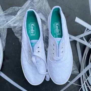 White eyelet clearance lace keds