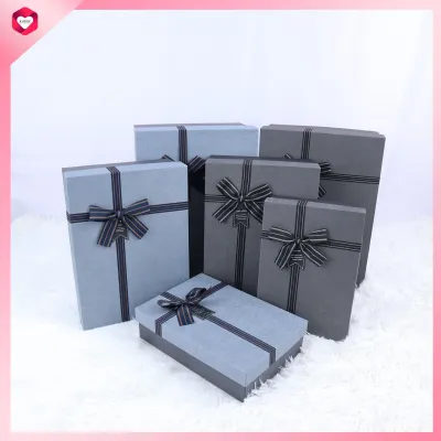 HappyLife Gift Box กล่องของขวัญ กล่องของชำร่วย กล่องกระดาษอย่างแข็ง กล่องดอกไม้ กล่องตุ๊กตา รุ่น C61306-88Q