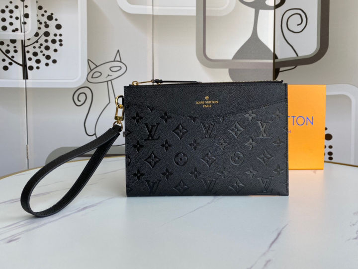 2023L, M68705, elegant and luxurious, Monogram embossed, showing the fusion  of elegance and function, V-shaped front pocket