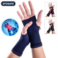 1Pair Sports Wrist Support Brace Wrist Compression Sleeves Breathable Sweat-Absorbing Carpal Tunnel Men Women Wrist Pain Relief