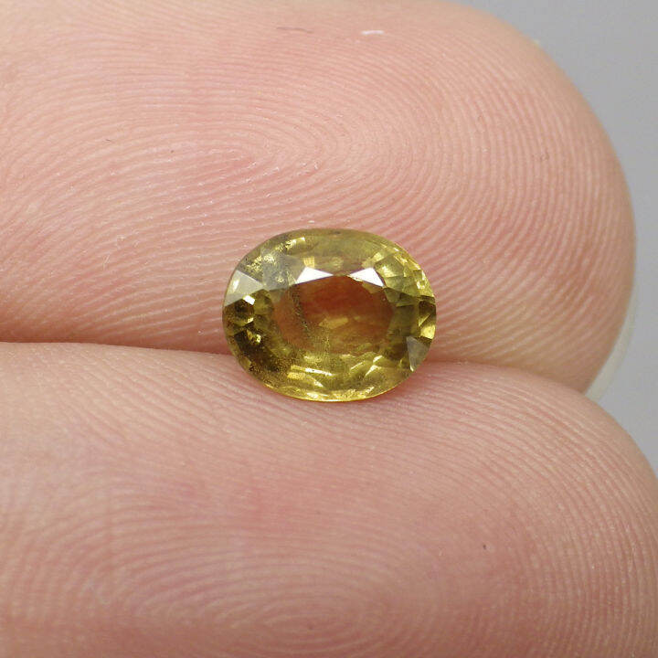 พลอย-แซฟไฟร์-บุษราคัม-แท้-ธรรมชาติ-natural-yellow-sapphire-1-26-กะรัต